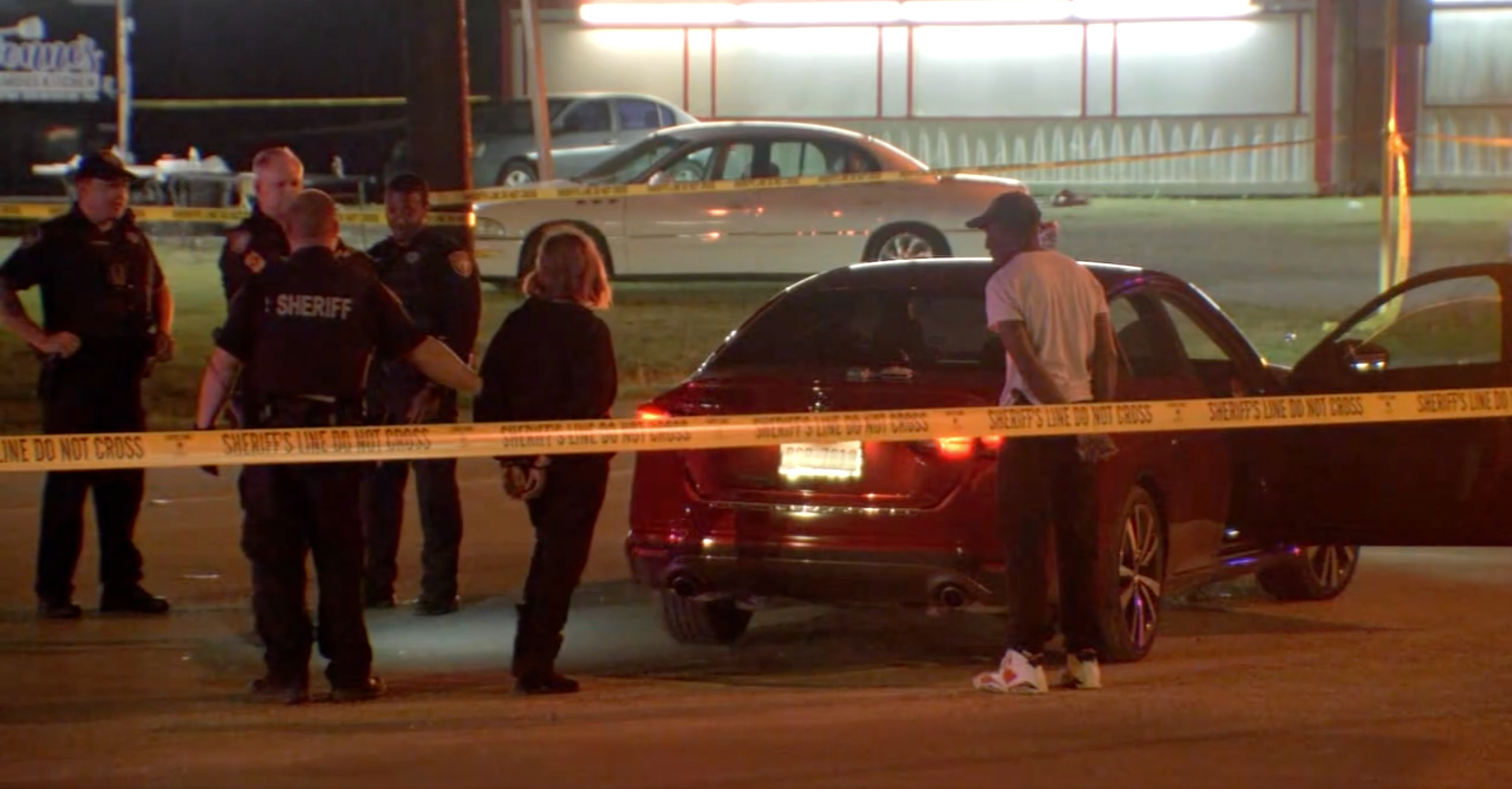 Baytown shooting One dead and 14 injured in driveby shooting during